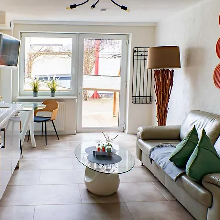 Haus Shiralee - Warnemuende *