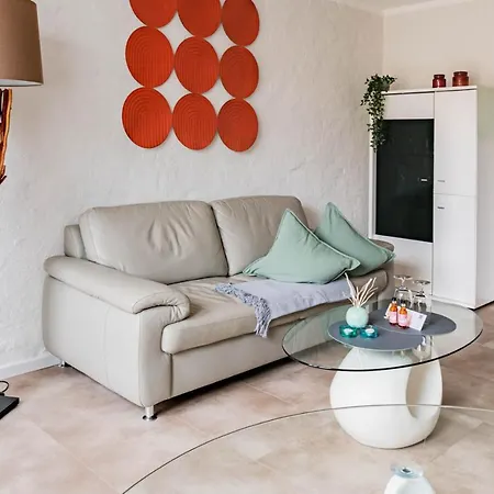 Apartment Haus Shiralee - Warnemuende *